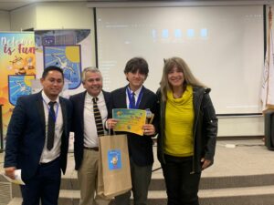 Escuela Básica Talca obtiene primer lugar en tercera versión del Torneo bilingüe, en categoría octavos años, organizado por Colegio Felipe Cubillos, Brilla el Sol.