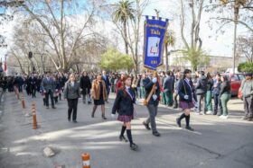 Desfile en conmemoración del natalicio de Bernardo O´Higgins