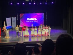 Taller de danza realiza exitosa presentación en muestra Provincial en Constitución