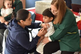 Proceso de vacunaciones en Anexo Escuela Básica