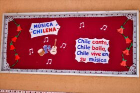 Acto cívico sextos años: celebra la música chilena y reconoce los talentos de nuestra comunidad educativa